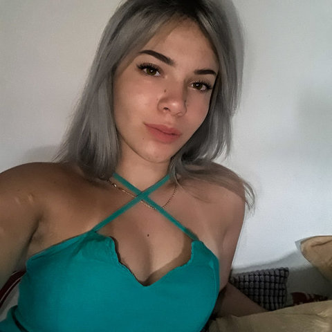 Latin women squirt, girl fucks door dildo